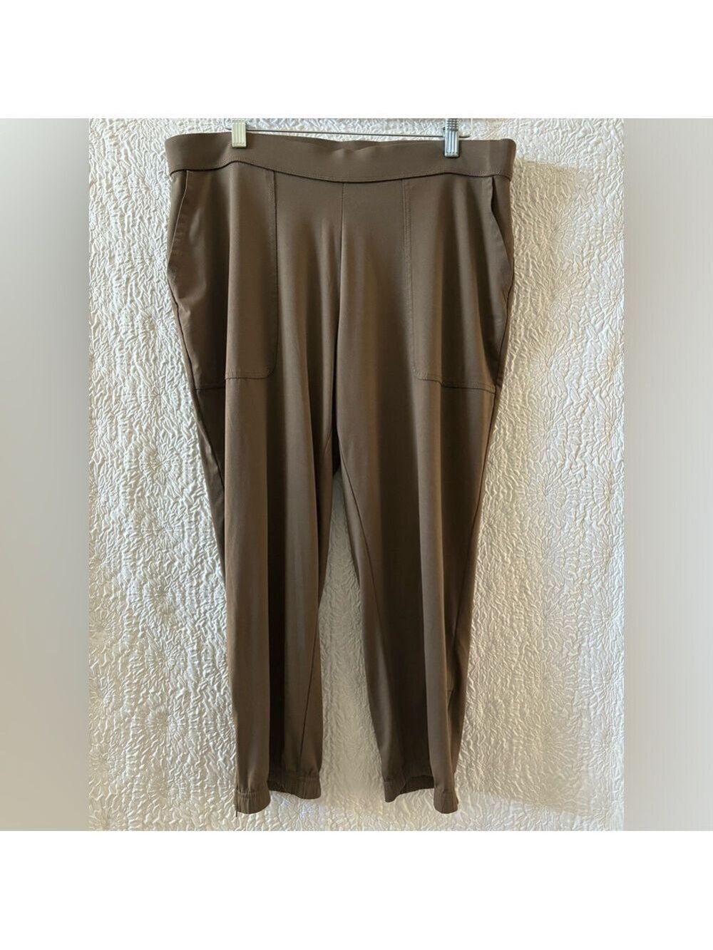 Lisa Rinna Collection Pull-On Jogger - Picture 4 of 9
